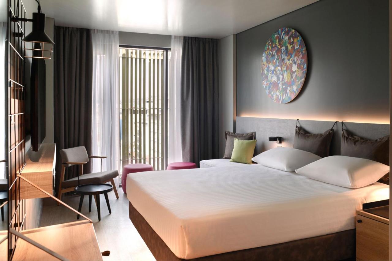 Moxy Athens City Eksteriør bilde