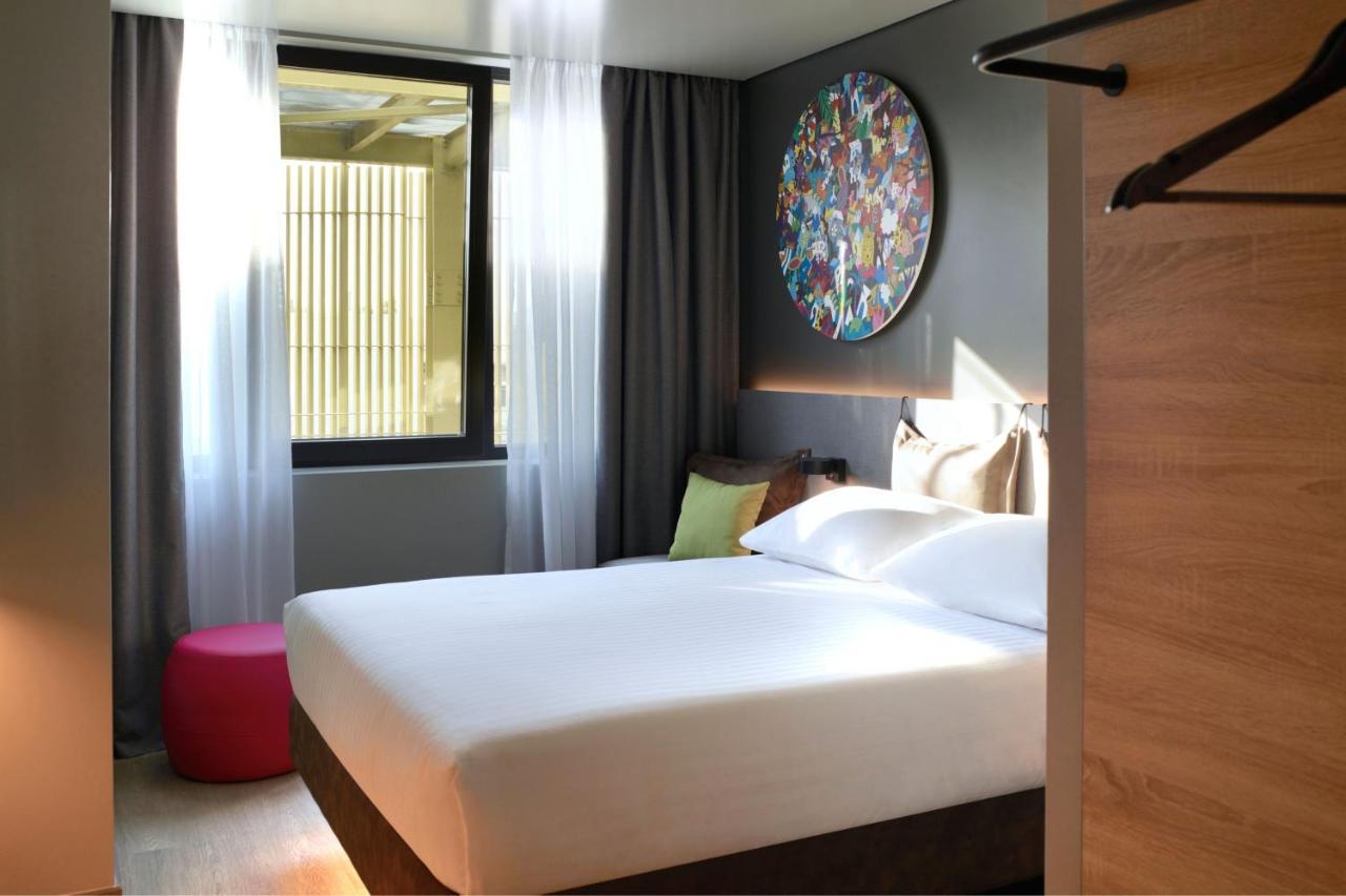 Moxy Athens City Eksteriør bilde
