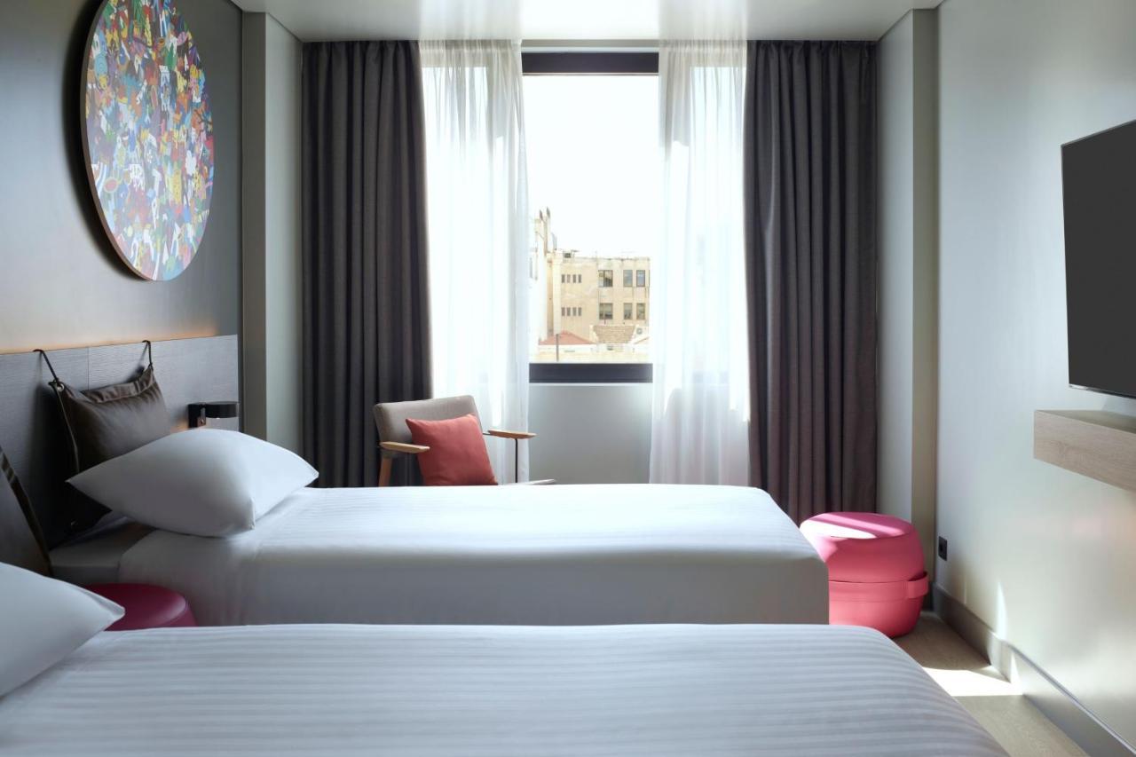 Moxy Athens City Eksteriør bilde