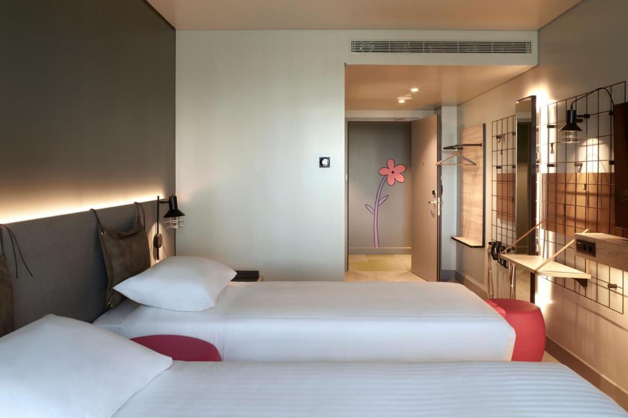 Moxy Athens City Eksteriør bilde