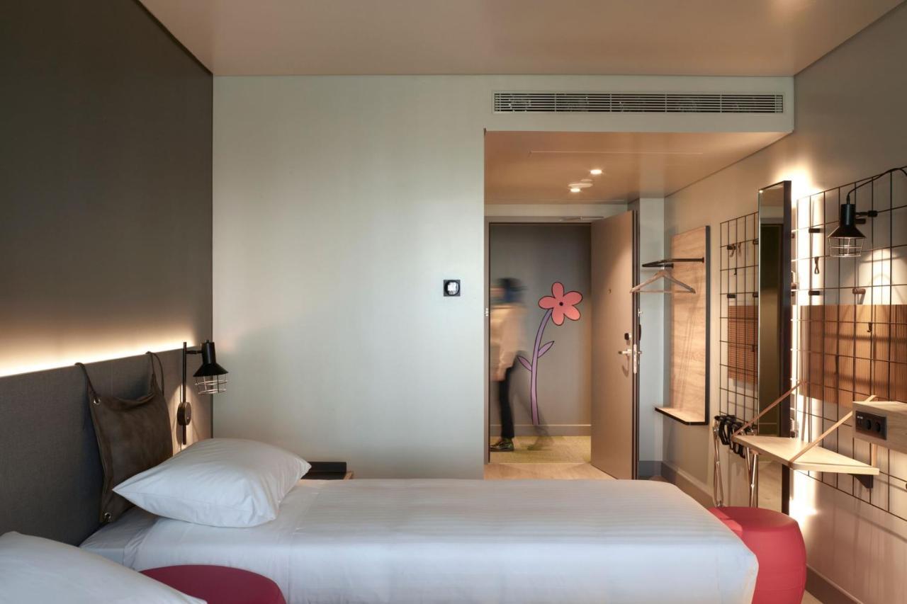 Moxy Athens City Eksteriør bilde
