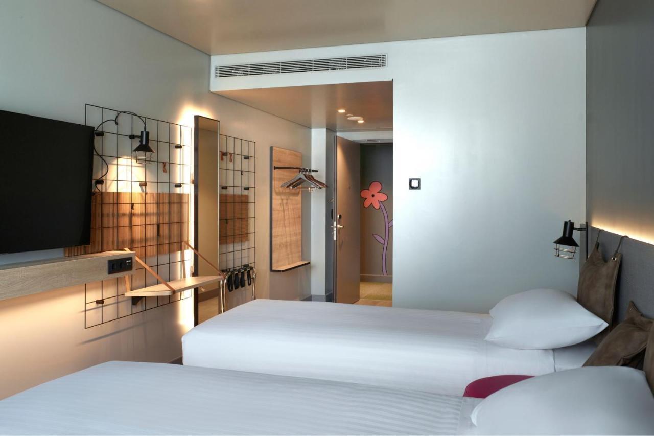 Moxy Athens City Eksteriør bilde