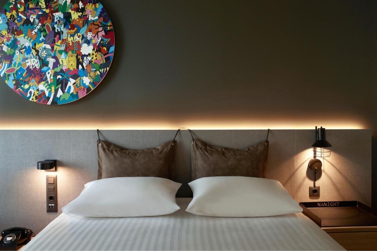 Moxy Athens City Eksteriør bilde