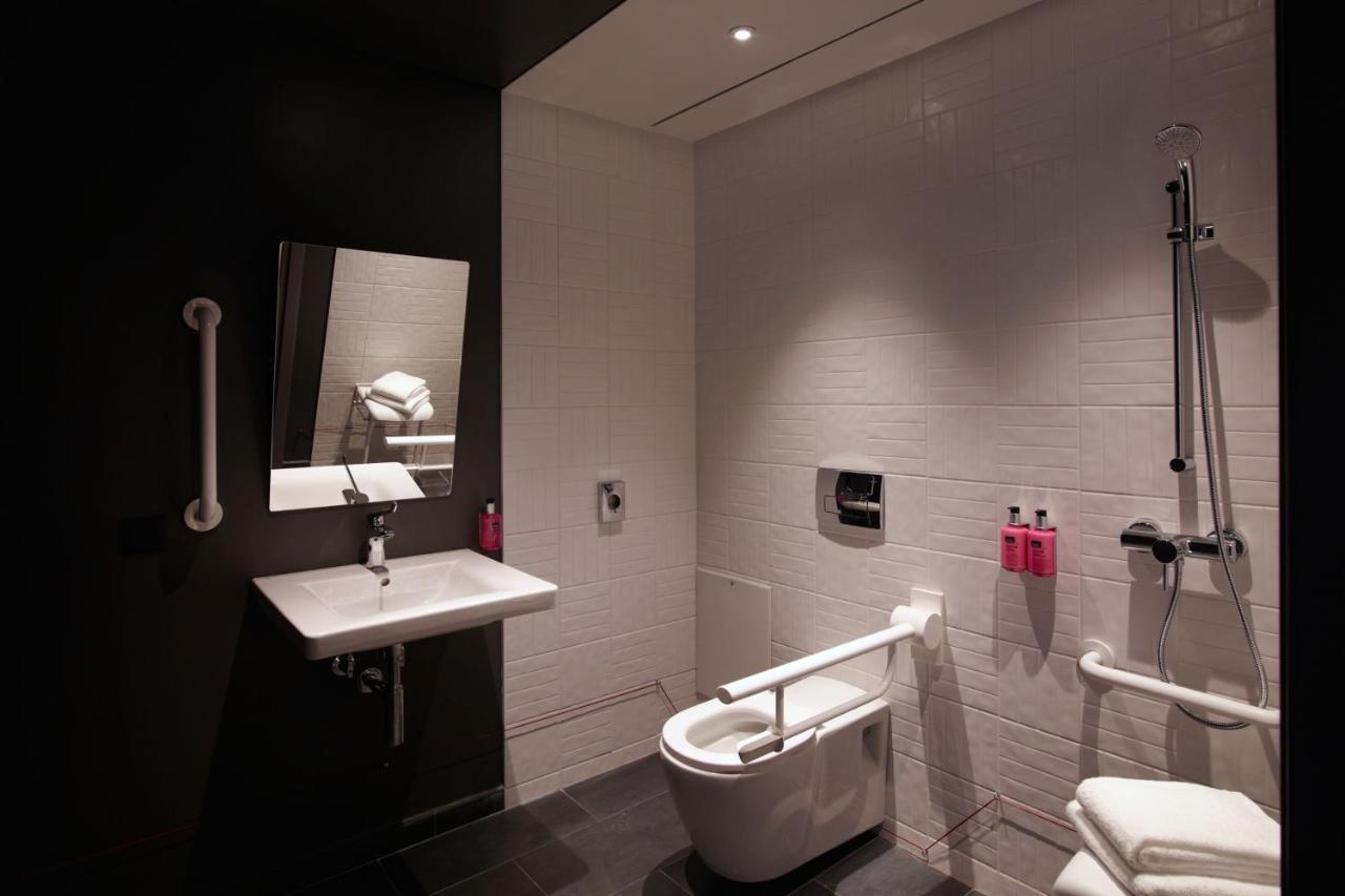 Moxy Athens City Eksteriør bilde