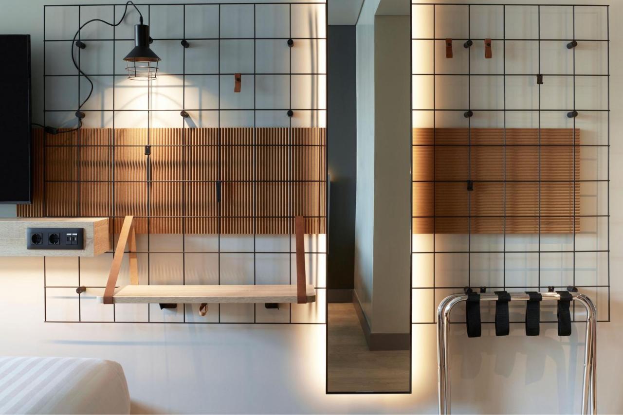 Moxy Athens City Eksteriør bilde