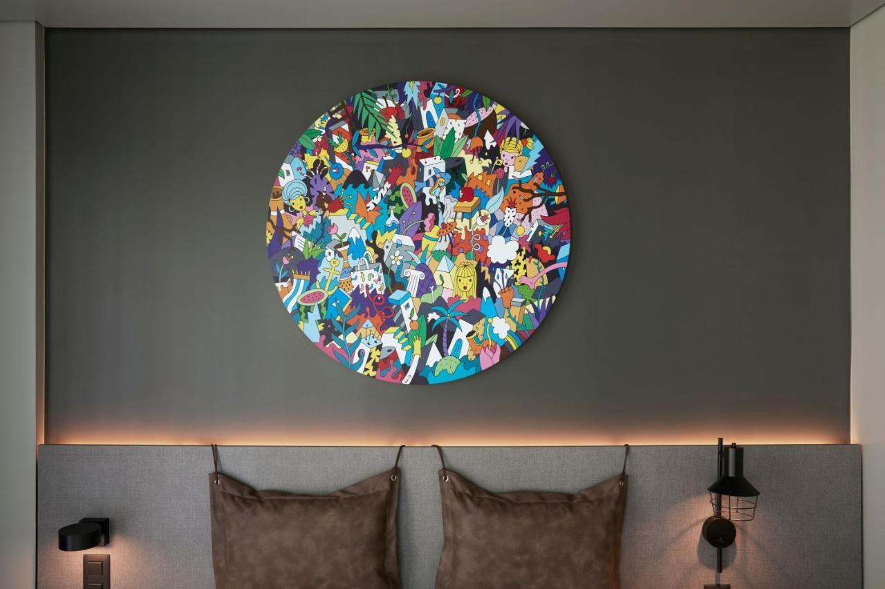 Moxy Athens City Eksteriør bilde