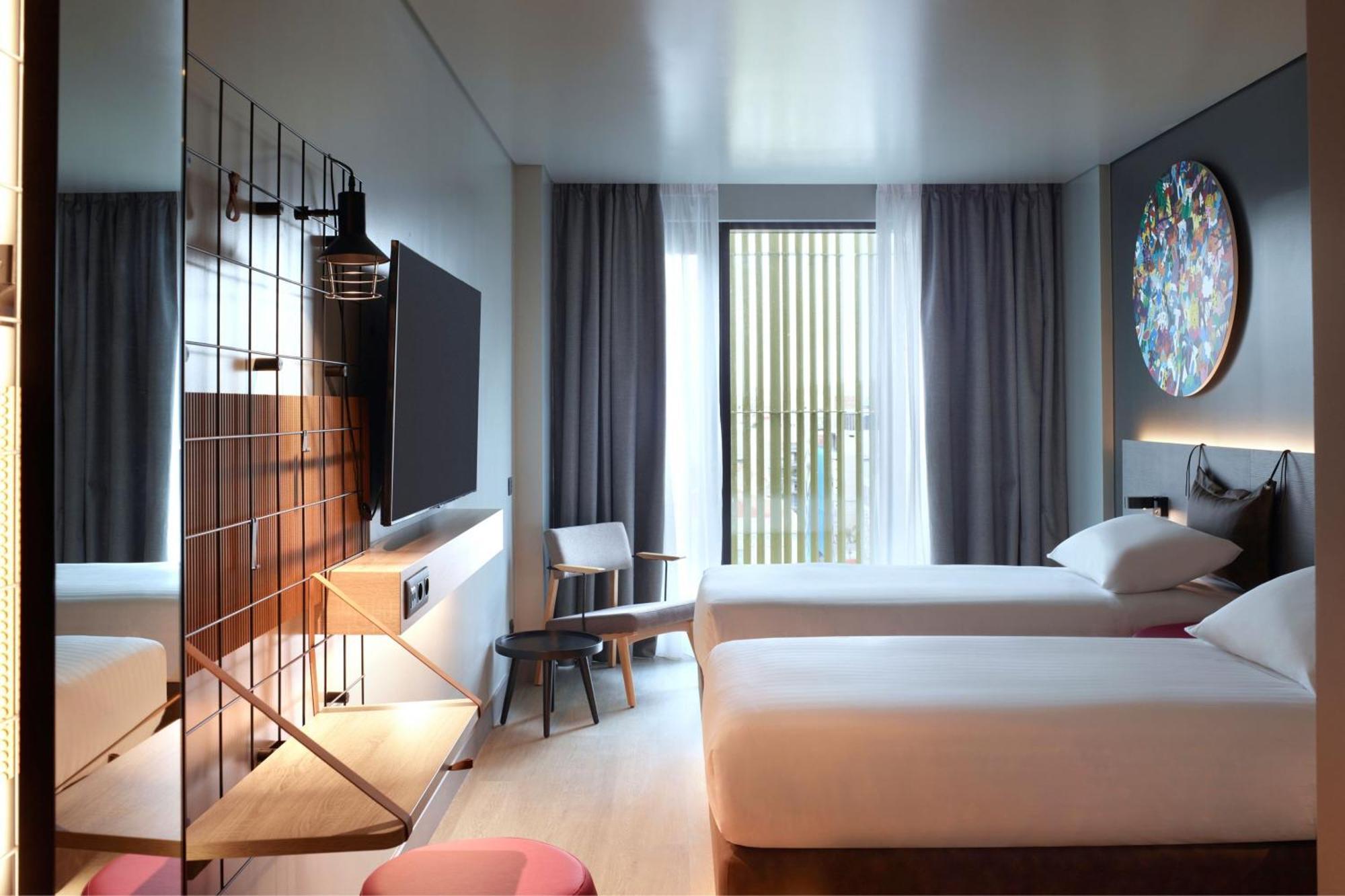 Moxy Athens City Eksteriør bilde