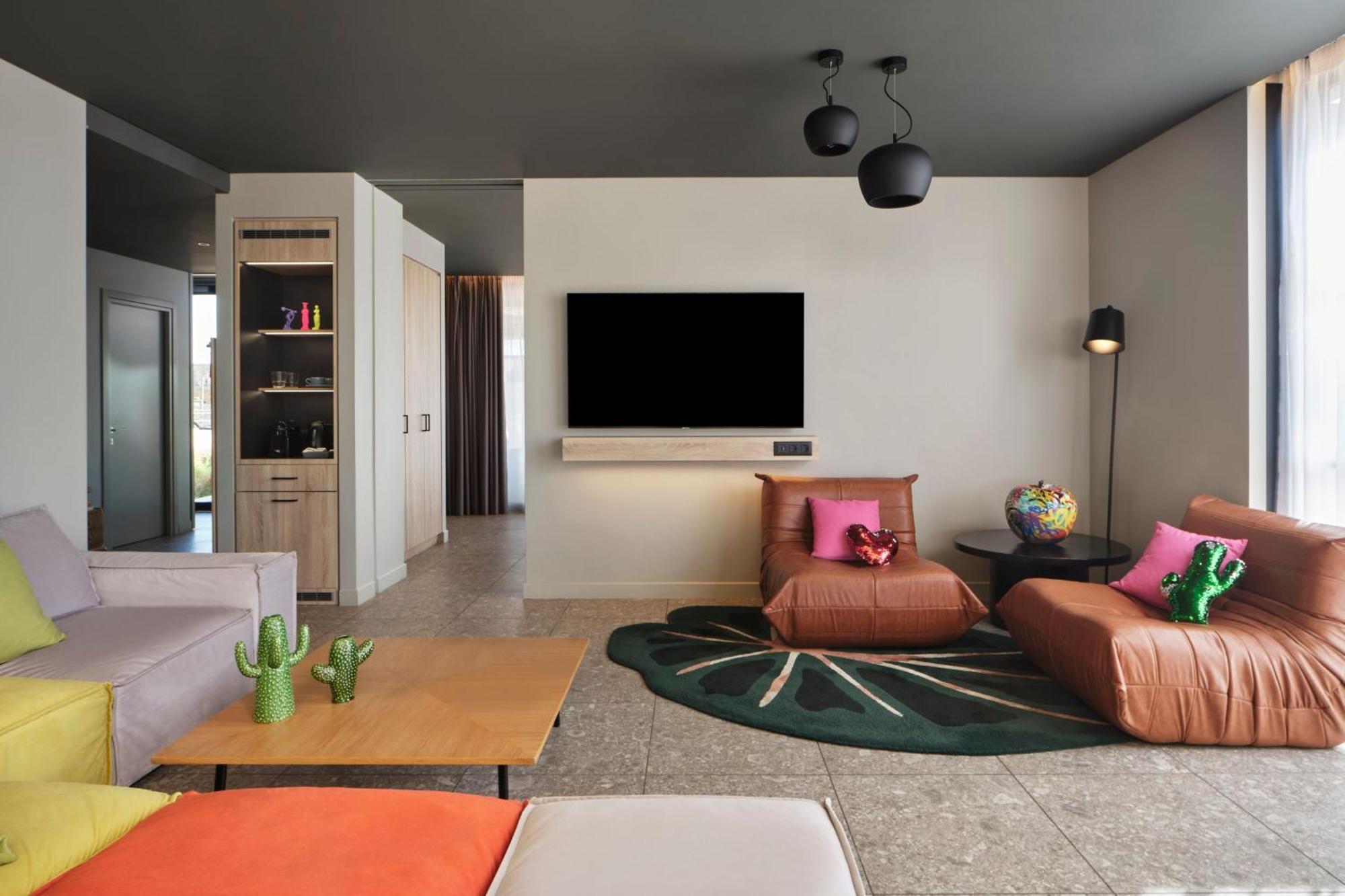 Moxy Athens City Eksteriør bilde